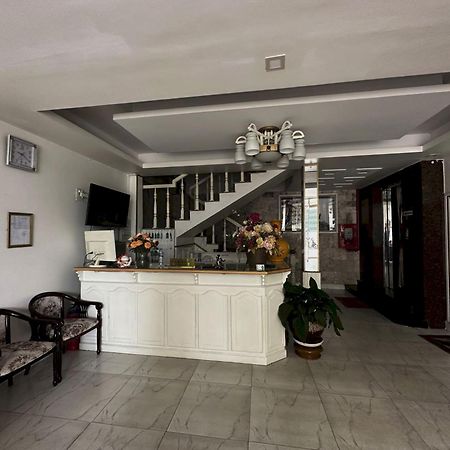 Oyo 1196 Le Vu Hotel Da Lat Zewnętrze zdjęcie