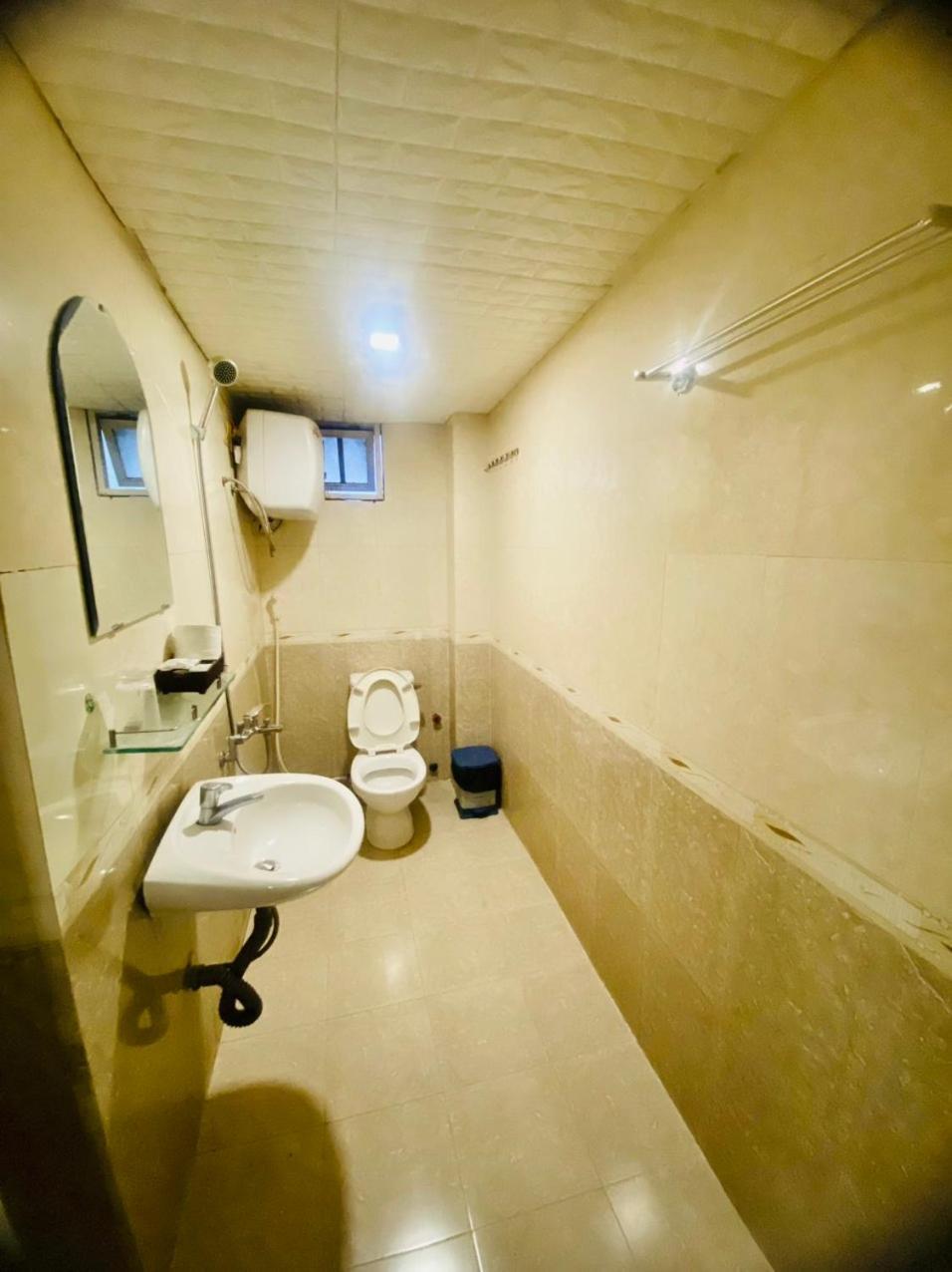 Oyo 1196 Le Vu Hotel Da Lat Zewnętrze zdjęcie