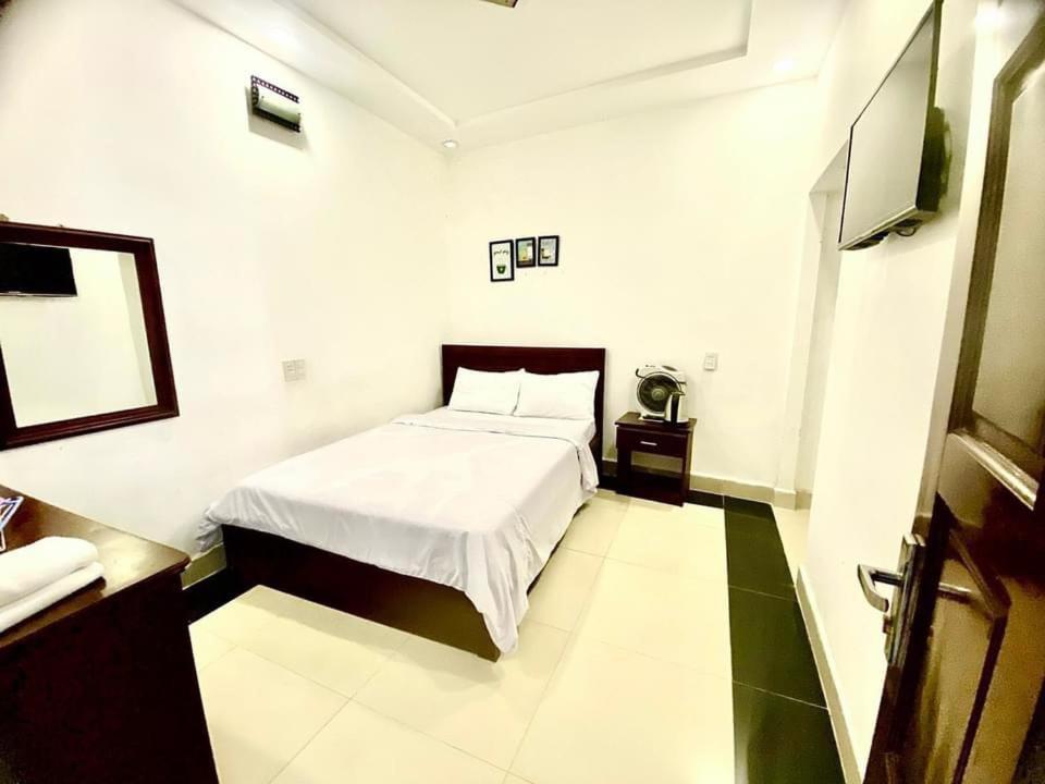 Oyo 1196 Le Vu Hotel Da Lat Zewnętrze zdjęcie