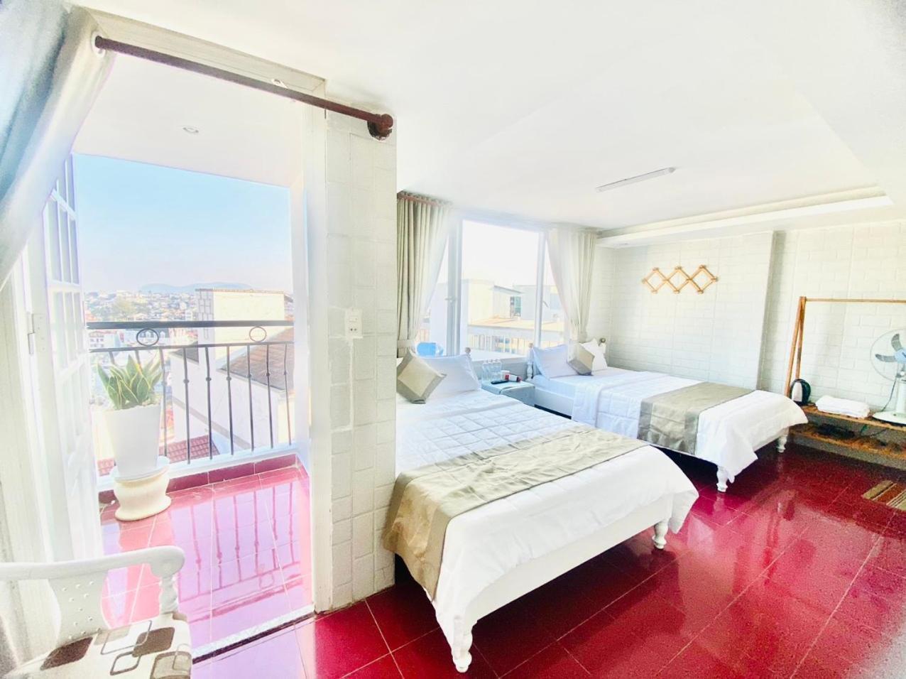 Oyo 1196 Le Vu Hotel Da Lat Zewnętrze zdjęcie